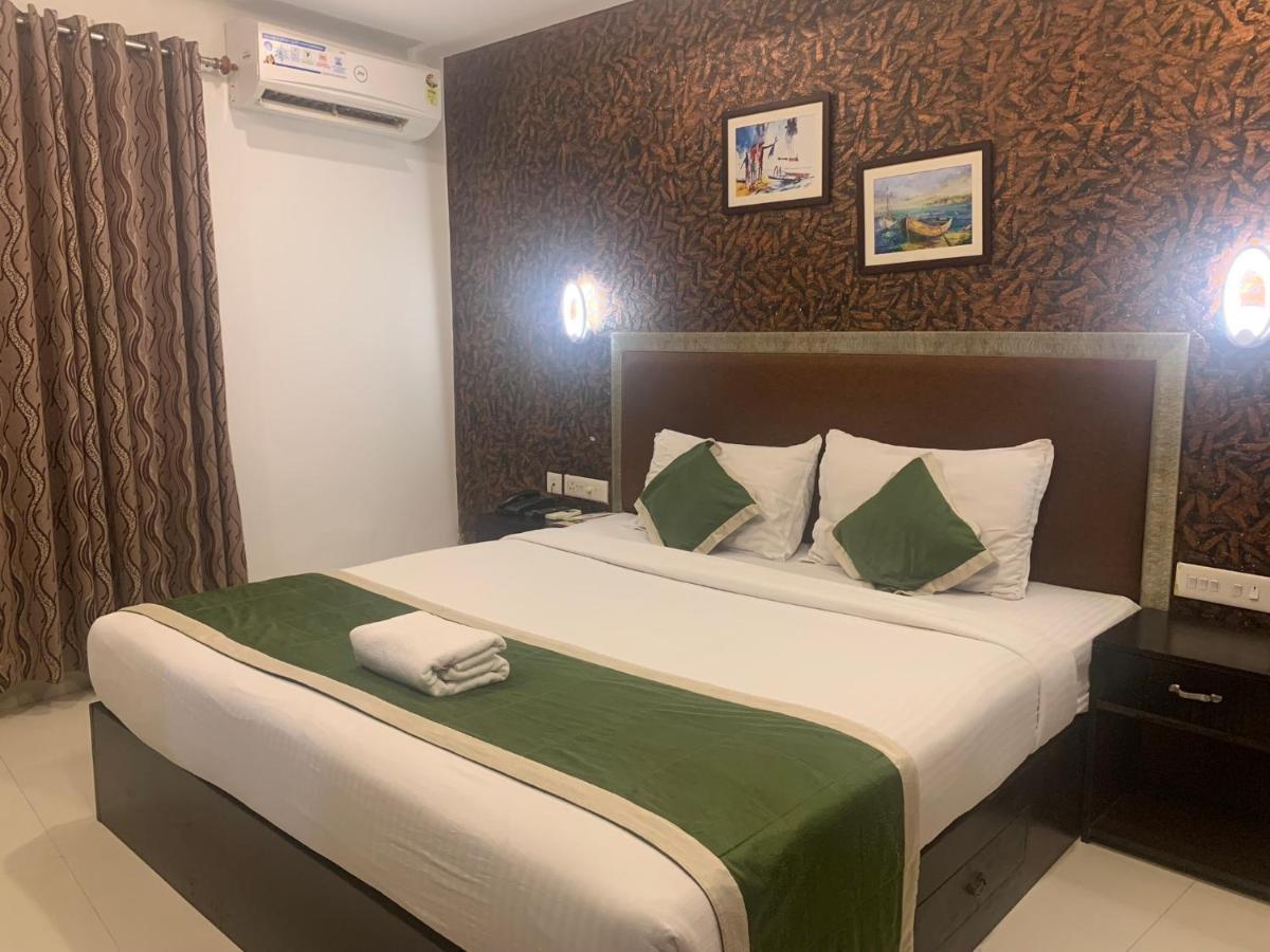 Hotel Greenlife Kochi Buitenkant foto