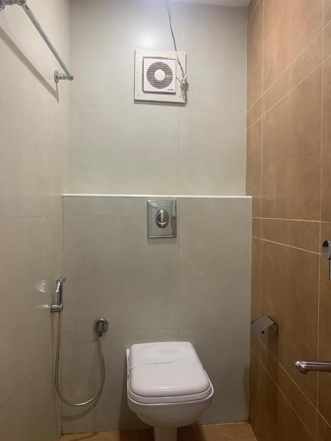 Hotel Greenlife Kochi Buitenkant foto